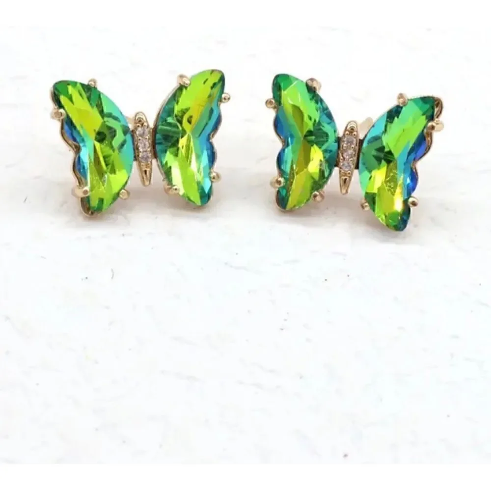 💚 Betsey Johnson stunning sparkling green crystal butterfly earrings 💚